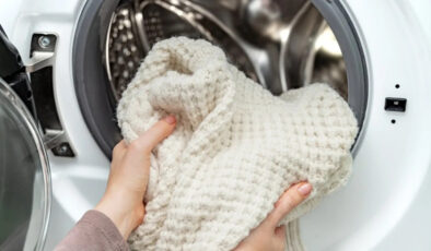 Kazaklarınızın ömrünü uzatın: Bu yöntemle yıkayınca yeni gibi kalıyor