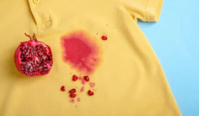 Kimyasal yok, efor yok! 1 kaşıkla en zor nar lekesi bile tarih oluyor