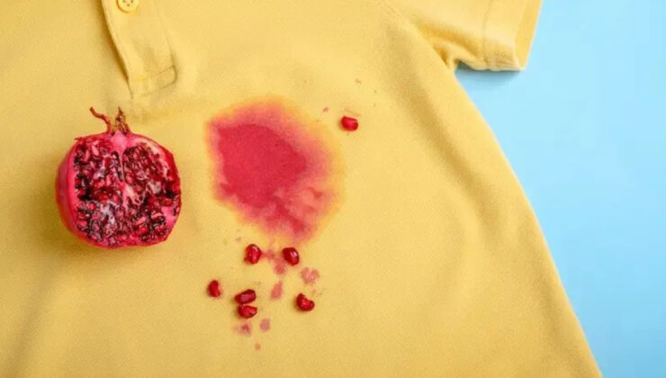 Kimyasal yok, efor yok! 1 kaşıkla en zor nar lekesi bile tarih oluyor