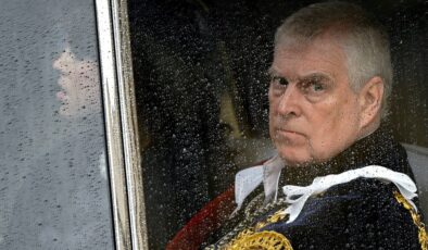Kral Charles, Prens Andrew’un tüm ünvanlarını geri aldı: Royal Lodge’dan tahliye süreci başladı