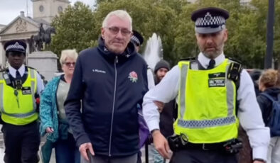 Londra’da görme engelli bir kişi, İsrail’i eleştirdiği gerekçesiyle tutuklandı