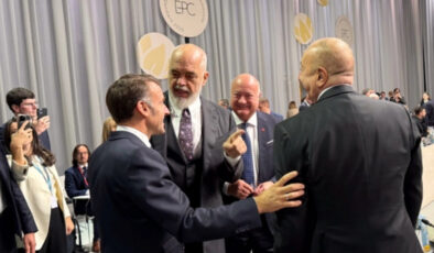 AST Zirvesi’nde Kahkaha: Macron ve Rama’dan Trump Şakası!