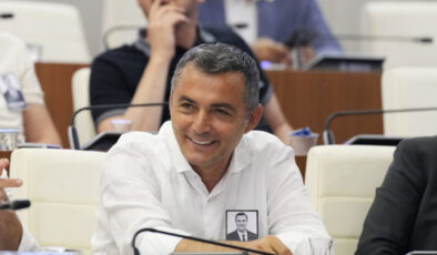 Manavgat Belediye Başkanı Niyazi Nefi Kara, CHP’den istifa etti