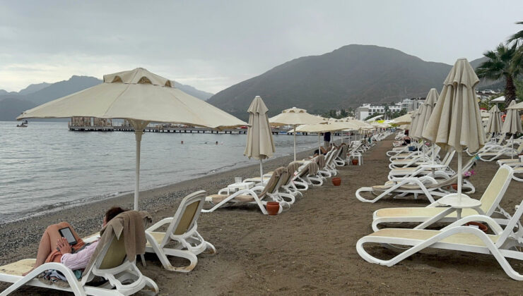 Muğla’da yağmurda deniz keyfi