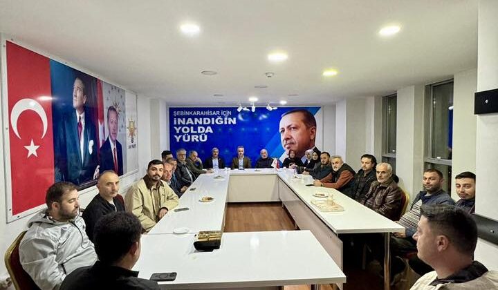 Başkan Şentürk Liderliğinde Yönetim Kurulu Toplantısı: Yeni Projeler Masada