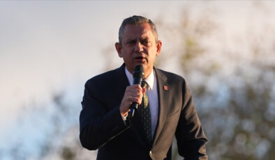 Özgür Özel: İktidarımızda takibe düşmüş bütün kredi kartlarının faizini sileceğiz