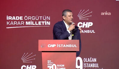 Özgür Özel, konuşması sırasında ceketini çıkardı
