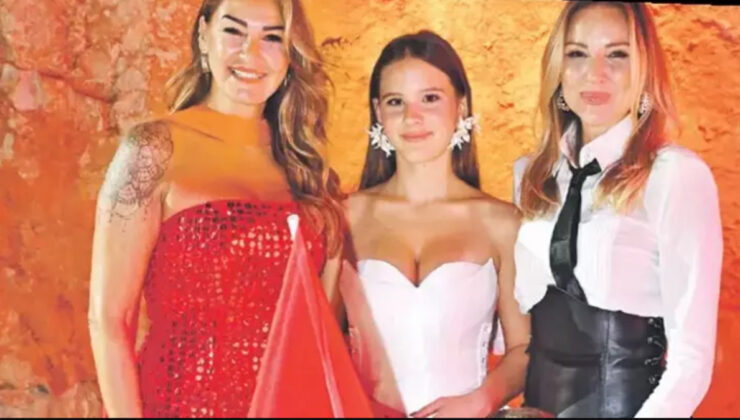 Pınar Altuğ’un kızı Su mankenlik yaptı! Görenler beğeni yağdırdı