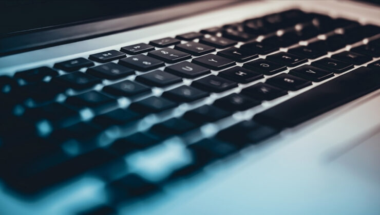 Sahte e-imza davası sanığı Ziya Kadiroğlu yeniden cezaevine gönderildi