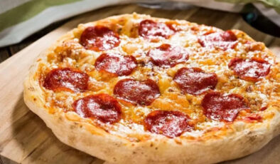 Tavada 5 malzemeli glutensiz pizza tarifi