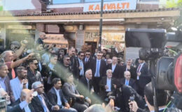 Terörsüz Türkiye komisyonu Diyarbakır’da: Çay içerken Demirtaş tartışması çıktı