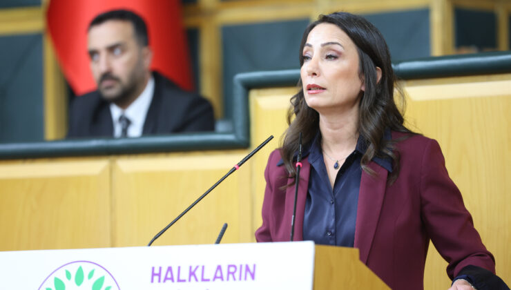 Tülay Hatimoğulları: Parlamento, Suriye, Irak tezkeresini gündemine almamalıdır