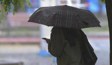 Türkiye sağanak yağışın etkisinde: Termometreler düşüyor