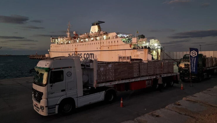 Türkiye’nin 17. ‘İyilik Gemisi’ndeki yardım malzemelerinin indirme işlemleri tamamlandı