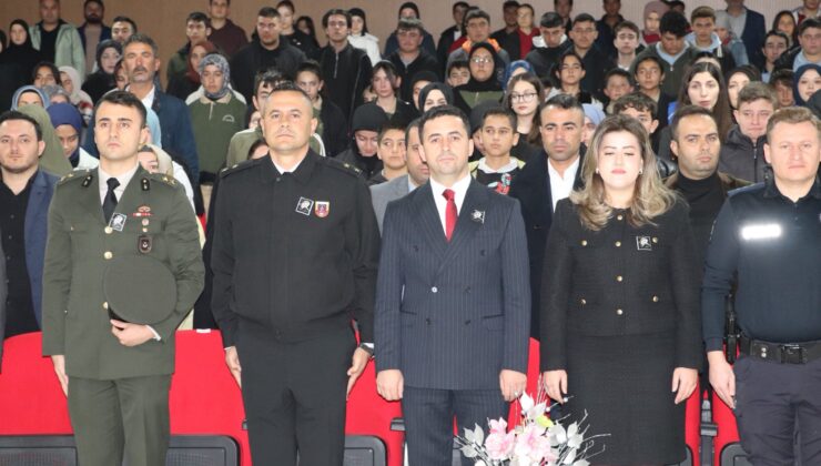 Su Şehri’nde 10 Kasım Atatürk’ü Anma Programı Düzenlendi