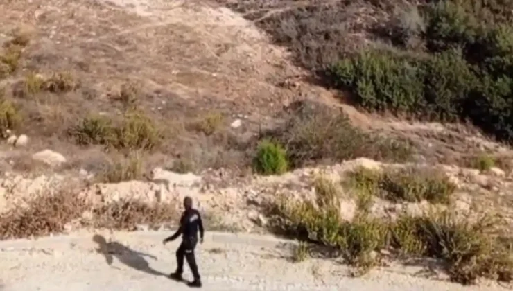 Adana’da Film Sahnelerini Aratmayan Kovalamaca: Firari Şahıs Uyarı Ateşiyle Yakalandı