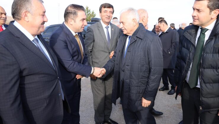 Gümüşhane Belediye Başkanlarından Binali Yıldırım’a Verimli Ziyaret
