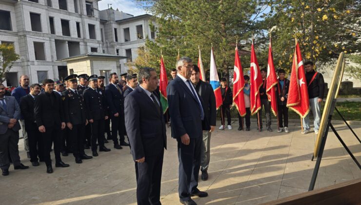 Çamoluk’ta Kaymakam ve Başkanın Katılımıyla 10 Kasım Anma Programı