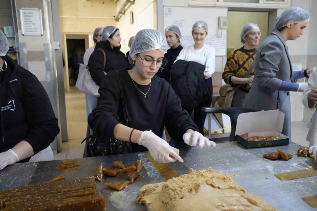 Gümüşhane pestil köme Erasmus