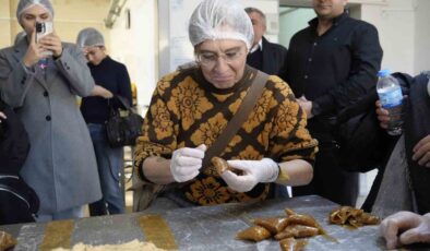 İtalyan Erasmus Öğrencileri Gümüşhane’de Pestil ve Köme Ustası Oldu