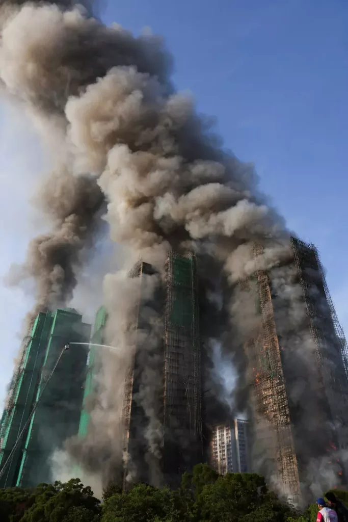 Hong Kong Gökdelen Yangını