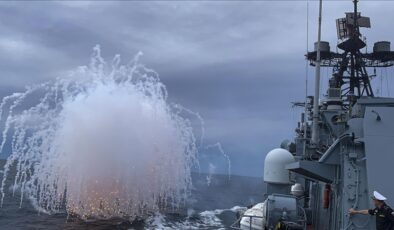 Son Dakika: Kandıra Kefken Açıklarında Geminin Vurulma Anı Ortaya Çıktı