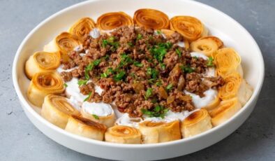 Kıymalı Siron Tarifi: Pratik ve Doyurucu Geleneksel Lezzet Nasıl Yapılır?