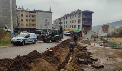 Başkan Karakullukcu, Doğalgaz Çalışmalarını Yerinde İnceledi