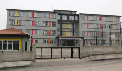 Malatya’da Okulda Kalp Krizi Şoku: 12 Yaşındaki Öğrenci Sude D. Hayatını Kaybetti