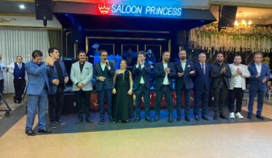 Dostluk ve Coşku Dolu Gece: Onur Bozatlı Ailesinin Mutlu Günü