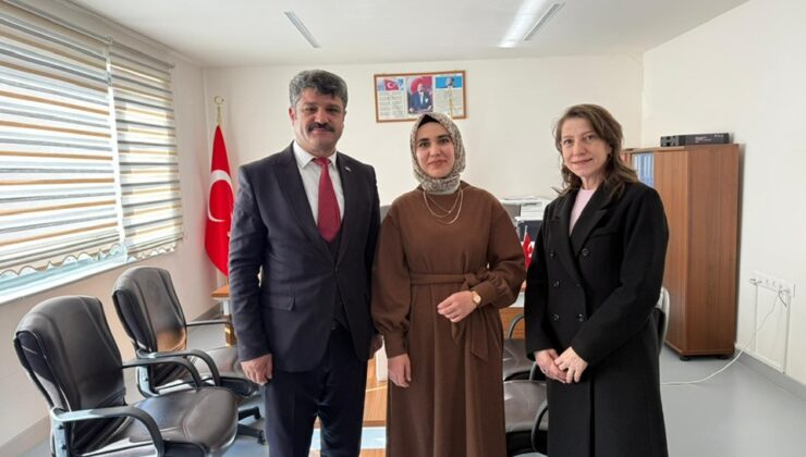 Başkan Fatih Kök’ten Refahiye’deki Tüm Öğretmenlere Anlamlı Ziyaret