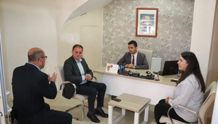 Suşehri Kaymakamı Yıldız ADEM’de: Kursiyerlerle Sohbet Edip, Hizmetleri İnceledi