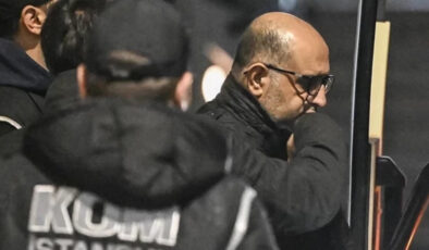 Aziz İhsan Aktaş’tan Özgür Özel’e: Konumum belli