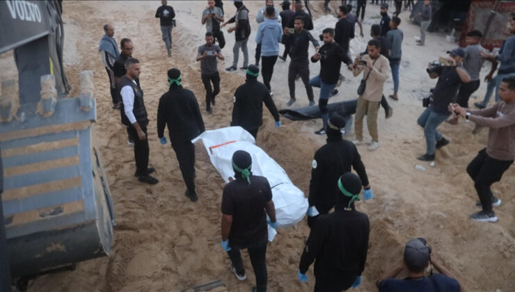 Hamas, İsrailli bir esirin cesedini daha Kızılhaç’a teslim etti