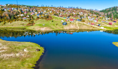 Sakarya’da Renklerin Dansı: Sultanpınar Yaylası’nda Bin 500 Metrede Görsel Şölen!