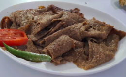 Evde Restoran Lezzeti: Viral Yağlı Kağıtta Döner Tarifi