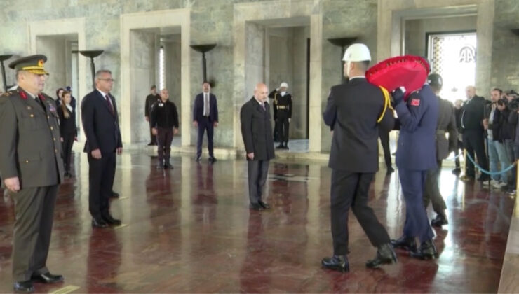 KKTC Cumhurbaşkanı Erhürman, Türkiye’de: Anıtkabir’i Ziyaret Etti