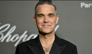 Robbie Williams’tan Kötü Haber! Zayıflama İğnesi Yüzünden Kör Kalabilir