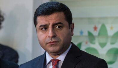 Demirtaş’tan Ankara’ya Tarihi Çağrı: “Azıcık Risk Alın ve İmralı’ya Giderek Bu Meseleyi Bitirin!”