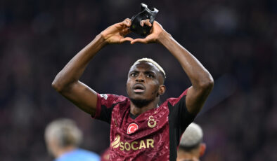 Victor Osimhen, Ajax karşısında hat-trick yaptı!