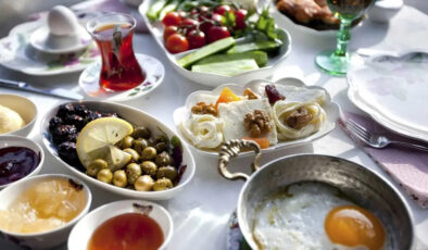 Yumurtayı unutun! Uzmanlar daha fazla protein içeren 4 kahvaltılık besini açıkladı