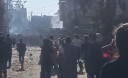 Adana’da sokak ortasında büyük kavga: Taşlar ve sopalar havada uçuştu