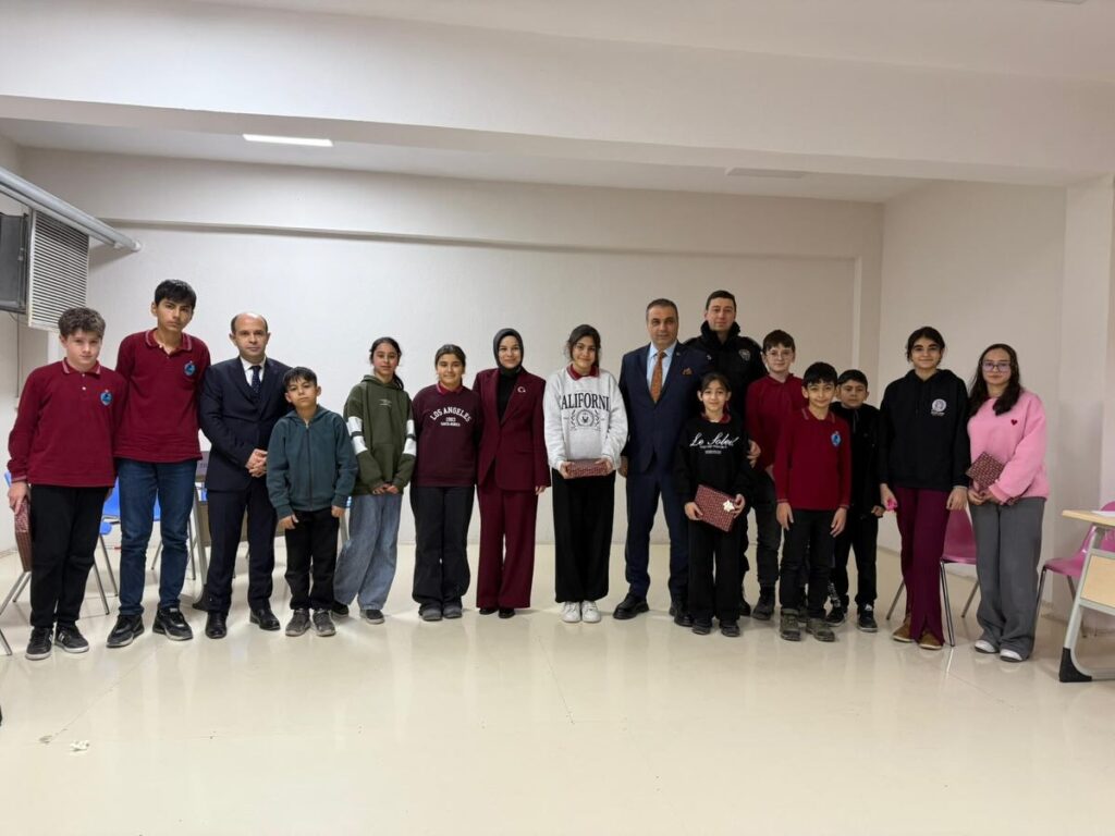Akıncılar Türk Telekom Ortaokulu bilgi yarışması