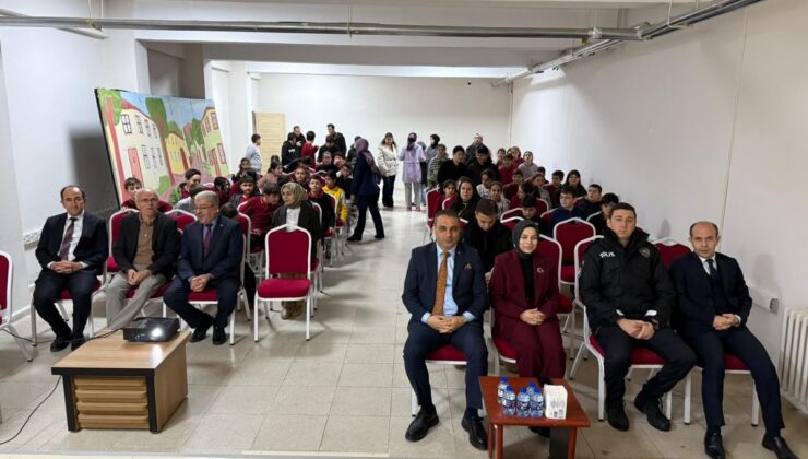 Akıncılar’da Genç Zihinler Yarıştı: Bilgi Maratonunda Büyük Heyecan