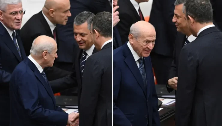 Siyasi Gerginlik Yerini Sohbete Bıraktı: Bahçeli ve Özel Tokalaştı