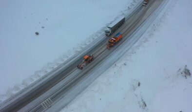 Son Dakika! Kop ve Kızıldağ Geçitleri Karla Kapandı: Erzincan ve Bayburt’a Kuvvetli Yağış Uyarısı