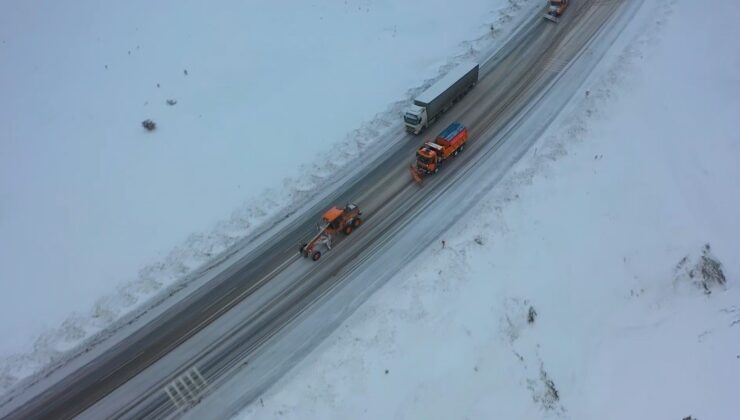 Son Dakika! Kop ve Kızıldağ Geçitleri Karla Kapandı: Erzincan ve Bayburt’a Kuvvetli Yağış Uyarısı