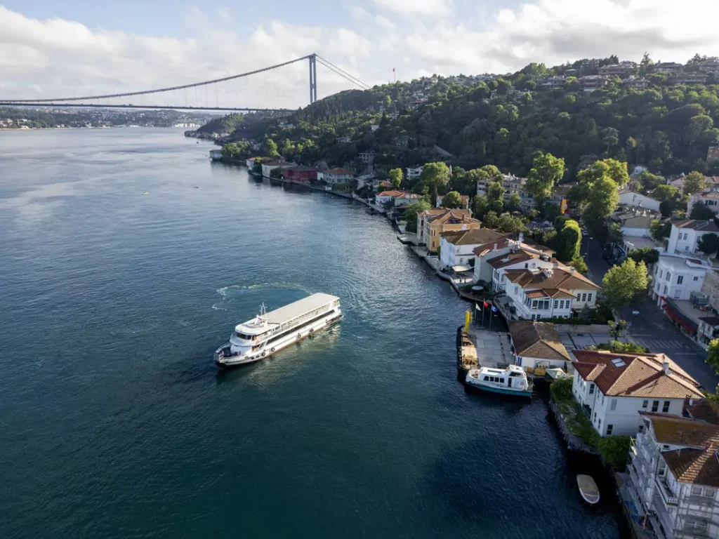 Boğaz'da yalıda uyuşturucu operasyonu