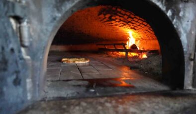 Rize’nin Tescilli Lezzeti: Derepazarı Pidesi Ustalığı Nesilden Nesile Aktarılıyor