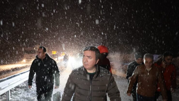 Erzincan Valisi Aydoğdu, Sakaltutan Geçidi’nde Kar Temizleme Çalışmalarını İnceledi